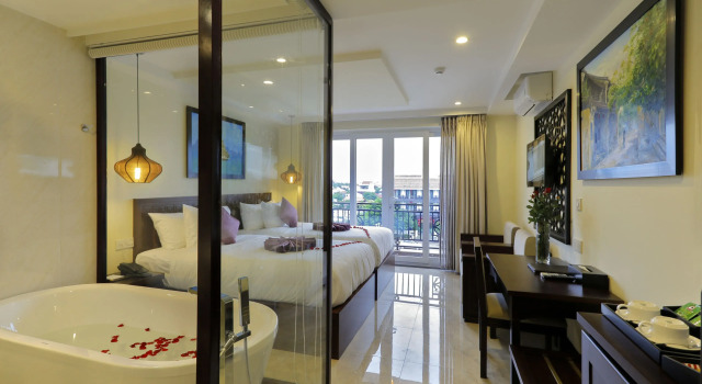 Двухместный номер Deluxe с видом на реку River Suites Hoi An
