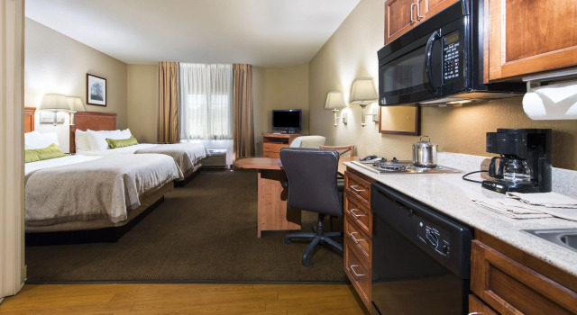 Четырёхместный люкс Candlewood Suites Macon by IHG