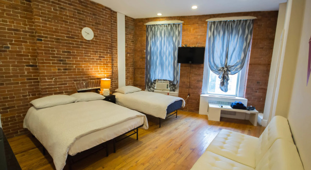 Люкс STUDIO PLUS, Next to the Korea-Town