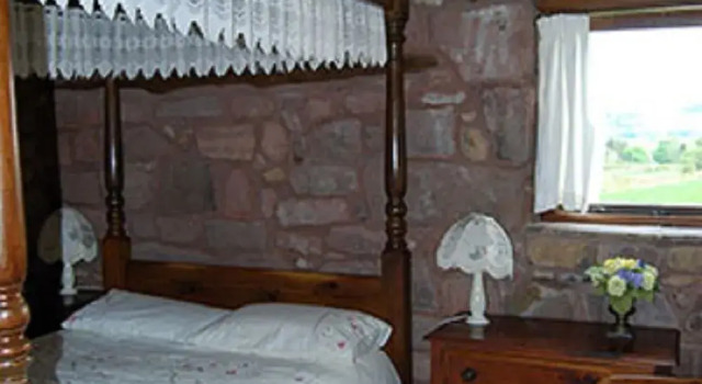 Коттедж Roaches Cottages