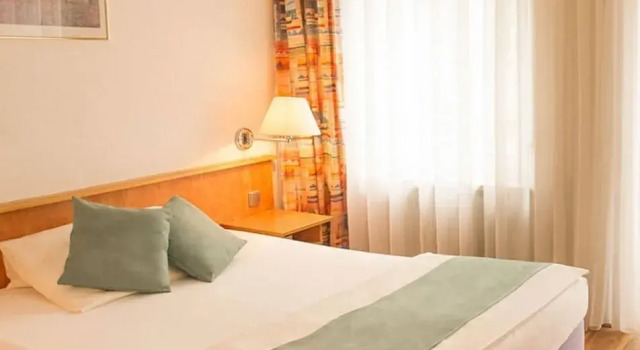 Номер Economy Arthotel ANA Eden Karlsruhe, Trademark Collection by Wyndham