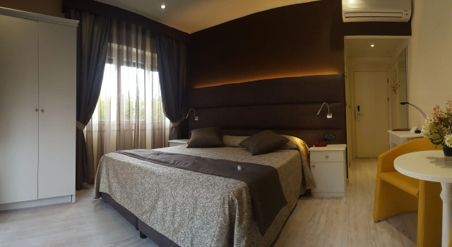 Двухместный номер Standard с балконом Hotel Regina