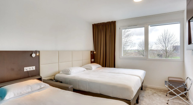 Трёхместный номер Standard The Originals City, Hôtel Caen Mémorial