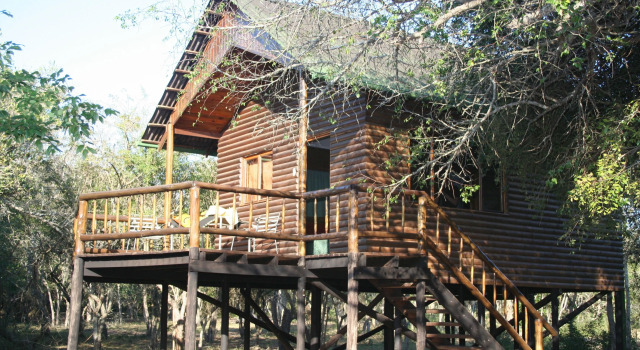 Коттедж c 1 комнатой с видом на парк Bonamanzi Game Reserve