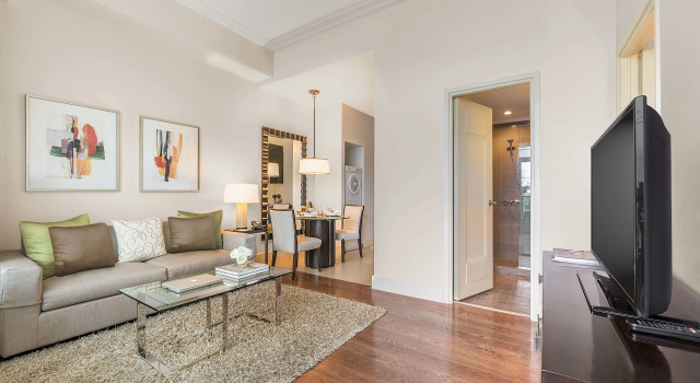 Номер Premier c 1 комнатой Aruga Apartments by Rockwell Makati