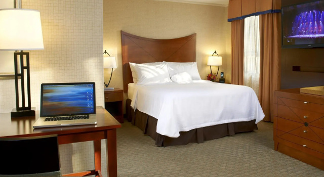 Люкс Embassy Suites Baltimore - Inner Harbor