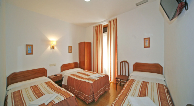 Двухместный номер Standard Hostal San Antonio