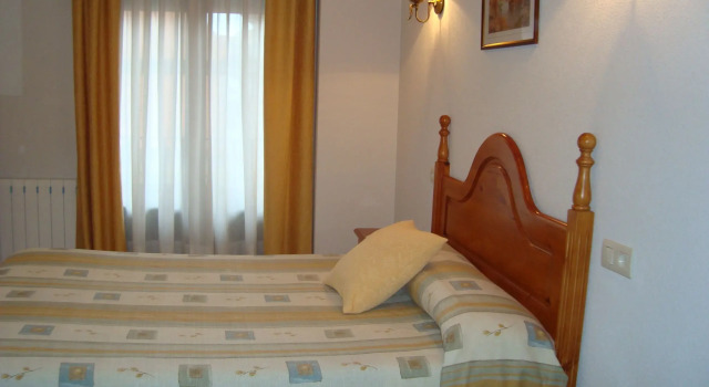 Одноместный номер Standard Hostal Universal