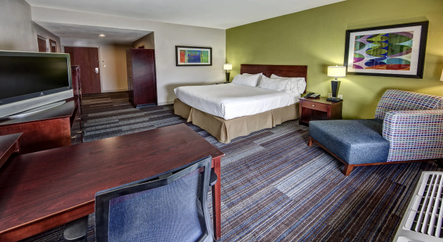 Двухместный номер Standard Holiday Inn Express & Suites Cookeville by IHG