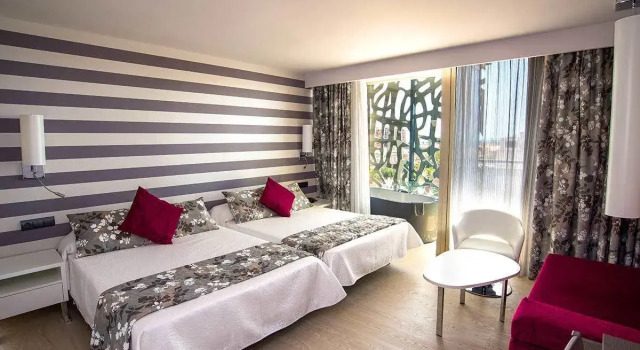 Номер Deluxe Hotel RH Vinarós Aura