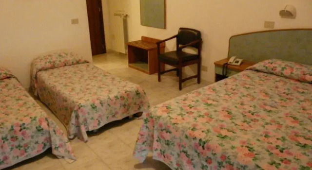 Четырёхместный номер Standard Hotel Vecchia Rimini