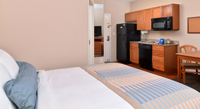 Двухместный номер Standard Candlewood Suites Richmond North-Glen Allen by IHG