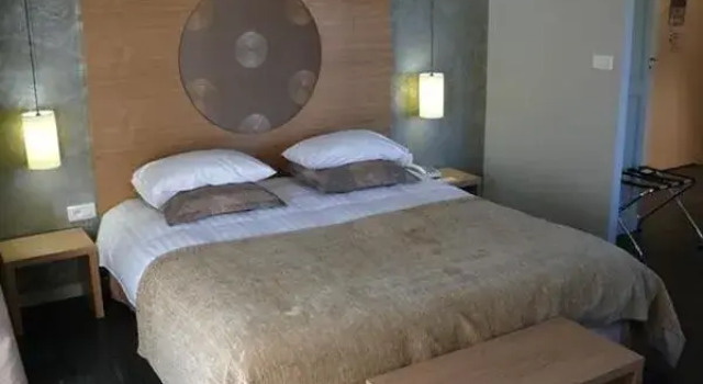 Одноместный номер Superior Les Criquets Hôtel & Spa