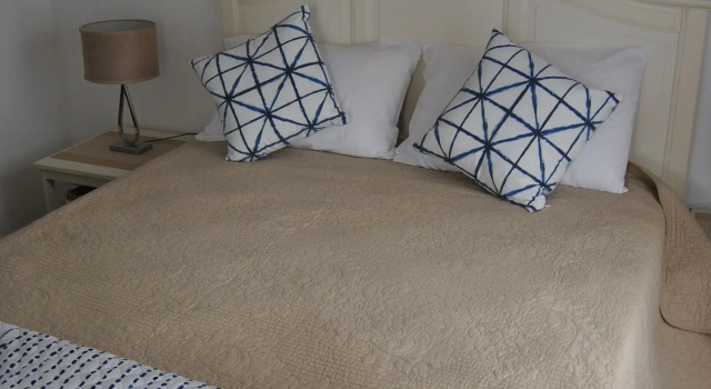 Апартаменты Budds Beach Apartments