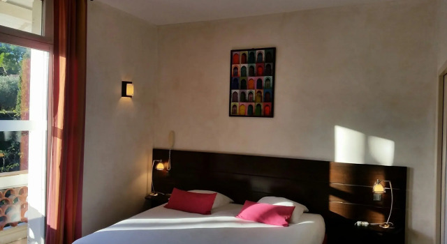 Номер Superior Logis Hôtel Synaya