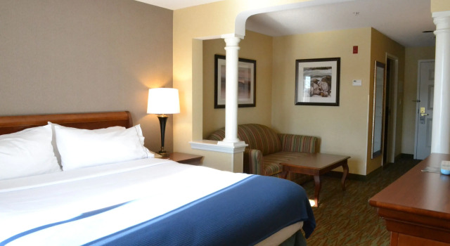 Двухместный номер Standard Holiday Inn Express Biddeford by IHG