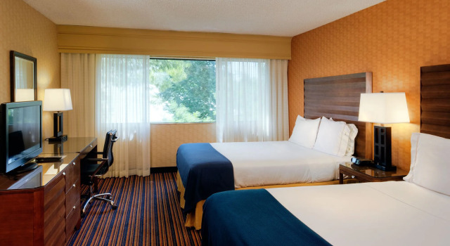 Номер Standard Holiday Inn Express Sacramento Convention Center