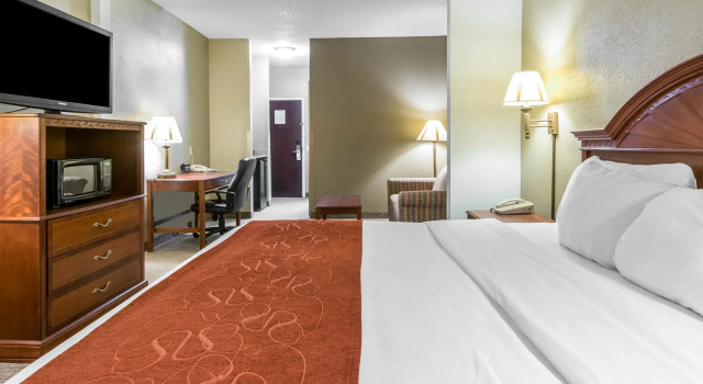 Двухместный люкс Comfort Suites Owensboro South