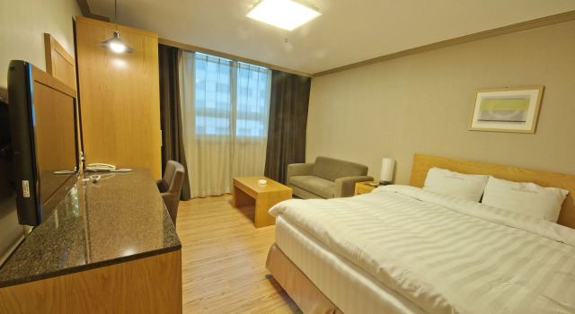 Номер Standard Changwon AT Business Hotel