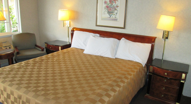 Двухместный номер Standard Discovery Inn Monterey Bay