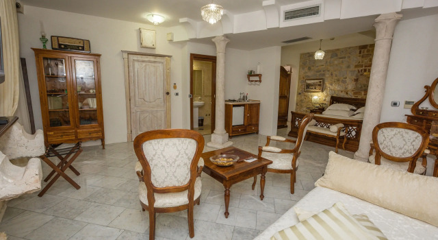 Hotel Villa Duomo, Забронировать Отель Старый город Котора Котор