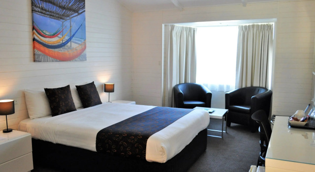 Номер Superior с видом на бассейн Mercure Kangaroo Island Lodge