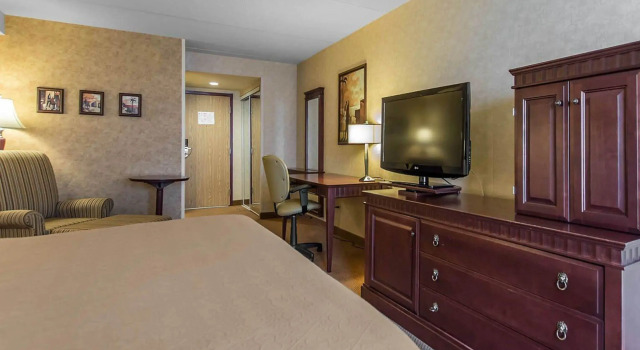 Двухместный номер Business Quality Inn & Suites Bay Front