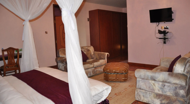 Люкс Karen Inn and Suites