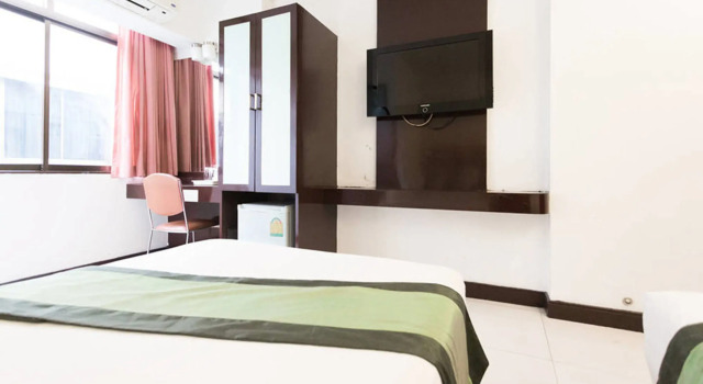 Двухместный номер Deluxe c 1 комнатой Cozi Inn Hotel, Bangkok