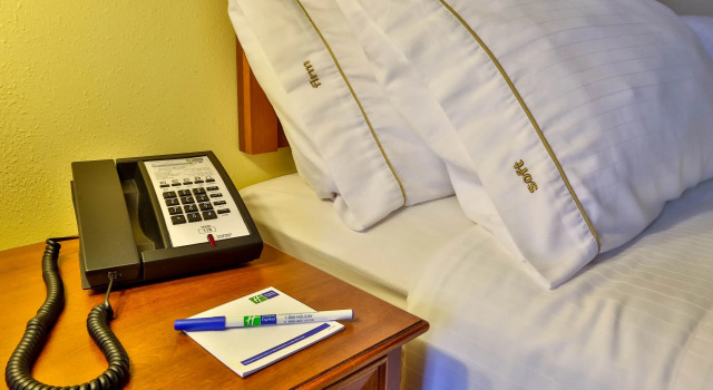 Четырёхместный номер Standard City Express by Marriott Bemidji