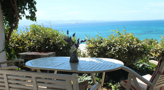 Семейный люкс c 1 комнатой рядом с пляжем Villa Paradise in Naxos