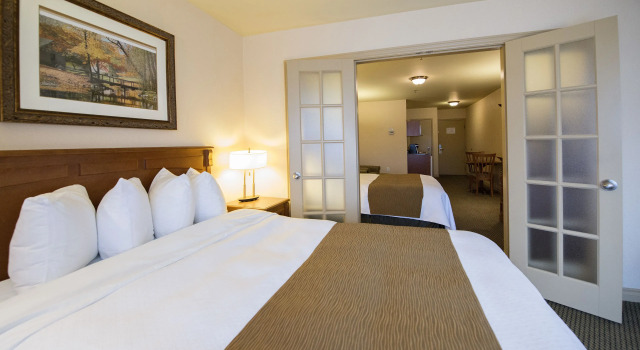 Четырёхместный люкс Quality Suites