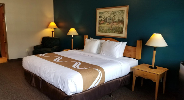 Двухместный номер Standard Quality Inn & Suites Bainbridge Island