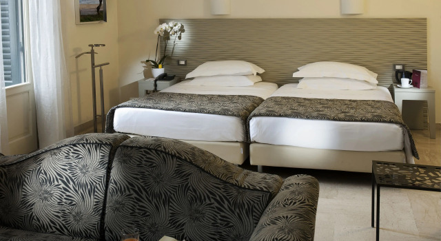 Полулюкс Hotel Garibaldi