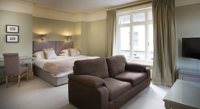 Семейный номер Standard The Bell Hotel