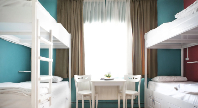 Кровать в общем номере Cheers Midtown Hostel