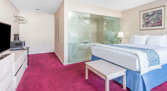 Двухместный номер Standard Days Inn Hicksville - Long Island