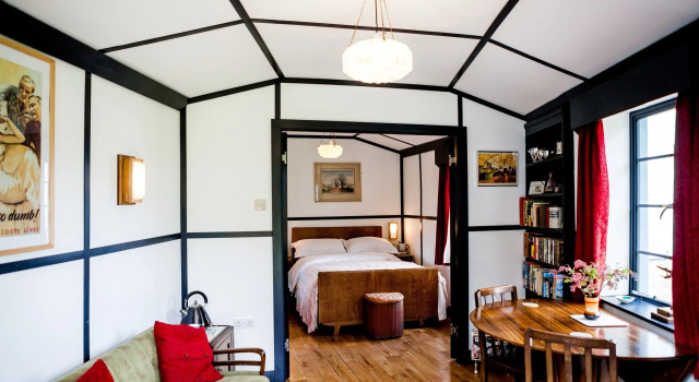 Люкс The Control Tower Vegetarian B&B