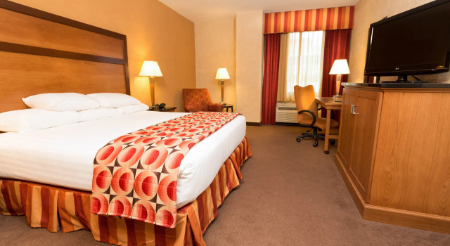 Номер Deluxe Drury Inn & Suites Phoenix Happy Valley