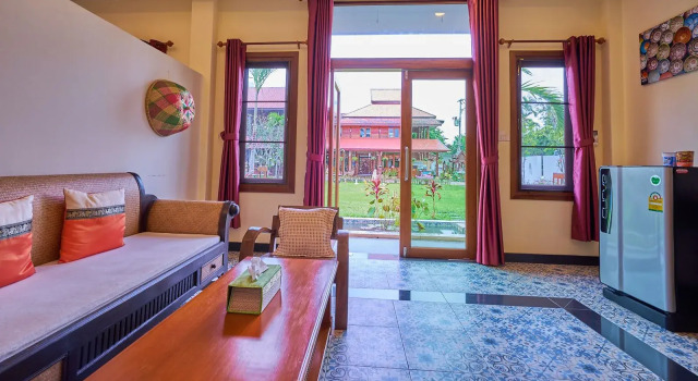 Люкс c 1 комнатой с видом на сад HueanKhamHom Resort