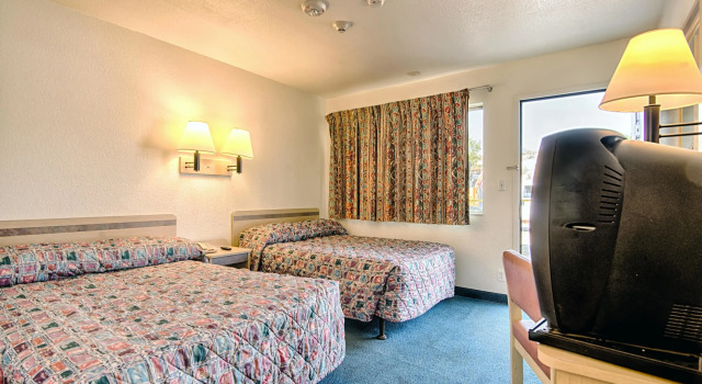 Четырёхместный номер Standard Motel 6-Elko, NV
