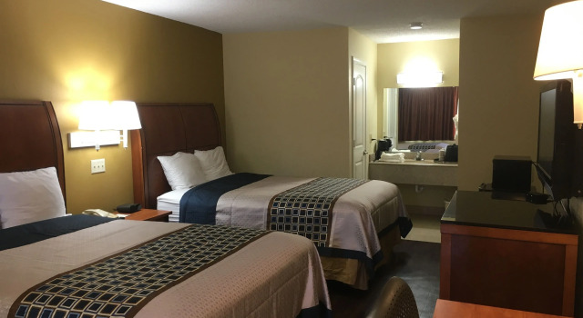 Четырёхместный номер Standard Navasota Inn