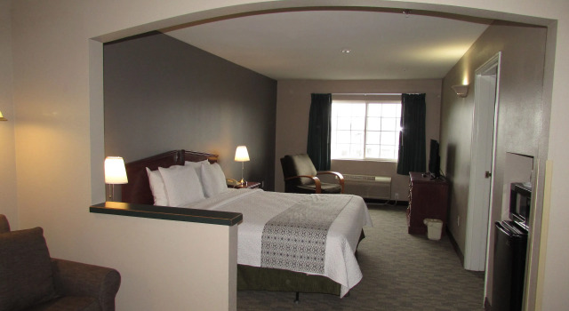 Семейный номер Standard FairBridge Inn & Suites DuPont