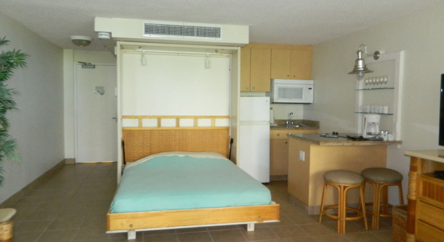 Люкс Standard Kahana Beach Vacation Club