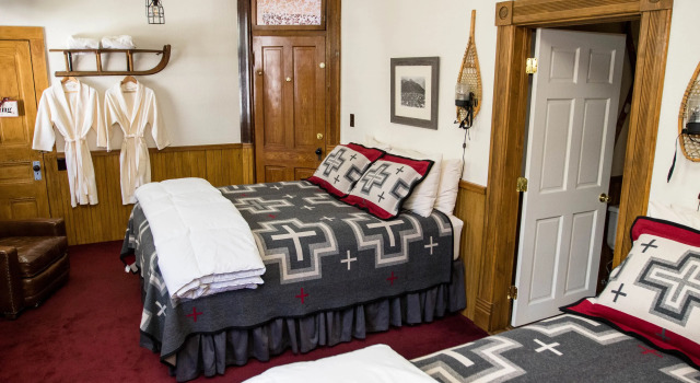 Standard quadruple chambre Teller House