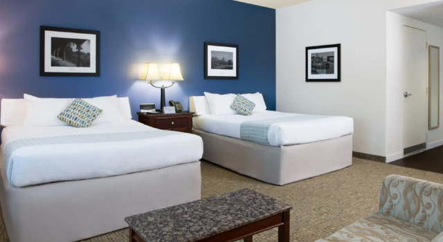 Четырёхместный номер Standard Kellogg Conference Hotel Capitol Hill at Gallaudet University