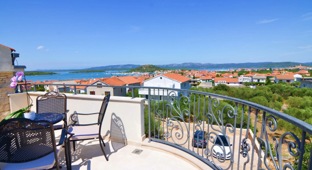 Апартаменты c 1 комнатой с видом на море Villa Kos Murter Apartments