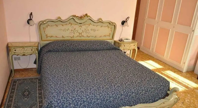 Двухместный номер Standard Albergo Parmigiano