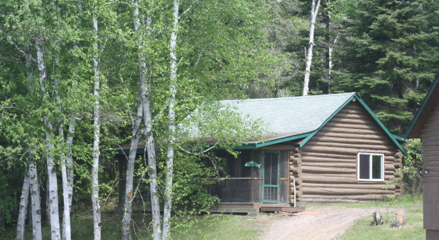 Номер Standard с видом на озеро Slippery Winds Wilderness Resort
