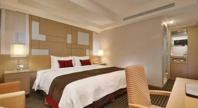 Двухместный люкс Tokyo International Hotel
